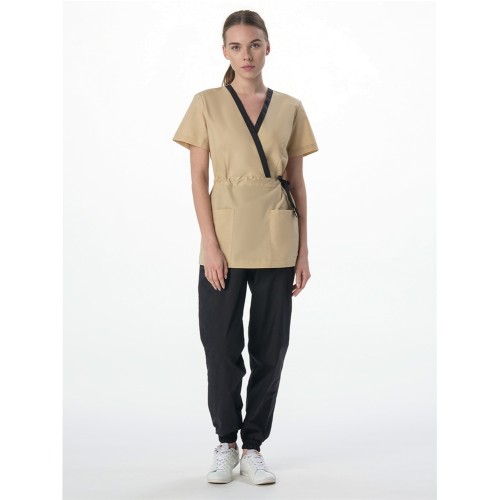 Костюм женский Симпл-001 (тк.Смесовая,120) MedLine, черный/бежевый Костюм женский Симпл-001 (тк.Смесовая,120) MedLine, черный/бежевый