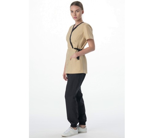 Костюм женский Симпл-001 (тк.Смесовая,120) MedLine, черный/бежевый Костюм женский Симпл-001 (тк.Смесовая,120) MedLine, черный/бежевый