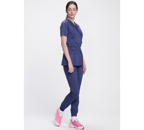 Костюм женский хирургический Модерн-004 (тк.Стрейч,120) MedLine, т.синий Костюм женский хирургический Модерн-004 (тк.Стрейч,120) MedLine, т.синий
