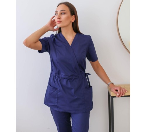 Костюм женский хирургический Модерн-004 (тк.Стрейч,120) MedLine, т.синий Костюм женский хирургический Модерн-004 (тк.Стрейч,120) MedLine, т.синий
