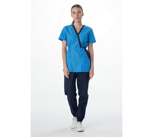 Костюм женский Симпл-001 (тк.Смесовая,120) MedLine, т.синий/ярко-голубой Костюм женский Симпл-001 (тк.Смесовая,120) MedLine, т.синий/ярко-голубой