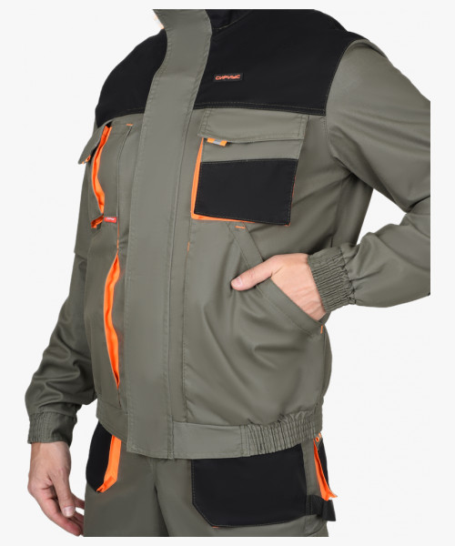 Костюм СИРИУС-МАНХЕТТЕН куртка кор., п/к  оливковый с оранжевым и чер. тк. мех. стрейч пл 260 г/кв