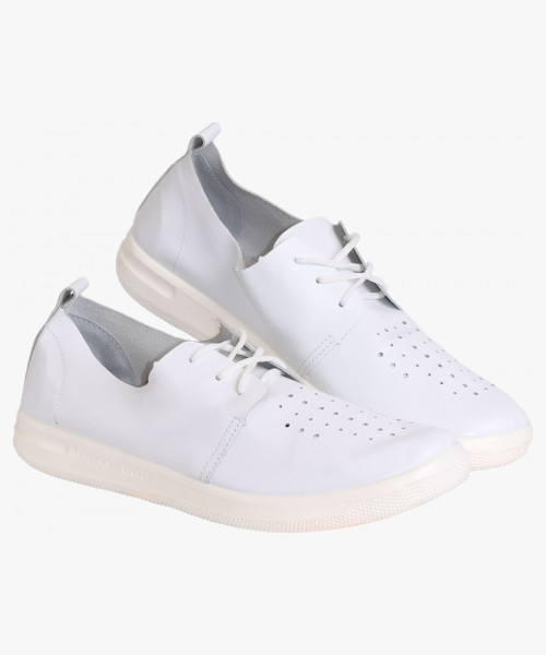 Полуботинки с перфорацией белые, ПУ