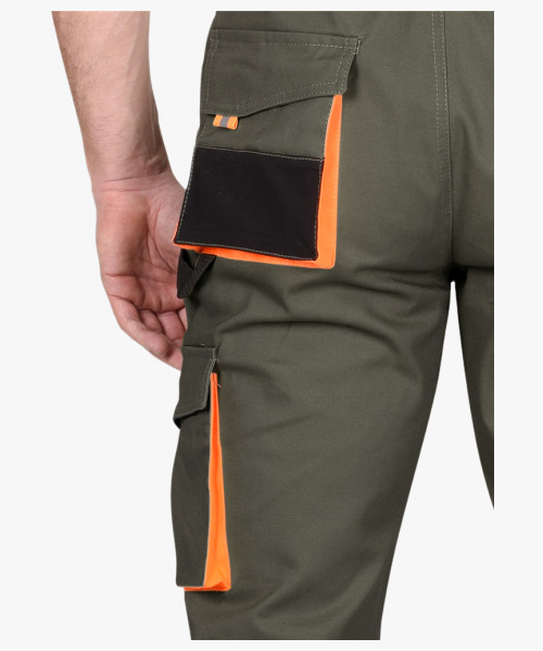 Полукомбинезон СИРИУС-МАНХЕТТЕН оливковый с оранжевым и чер. тк. мех. стрейч пл 260 г/кв.м