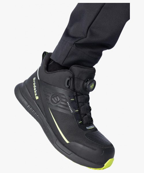 Ботинки мужские летние Brodeks Escalade S1P, цвет чёрный